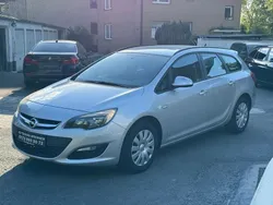 Silber Gebraucht 2015 Opel Astra Edition Kombi | 4.999 € (Guter Preis)