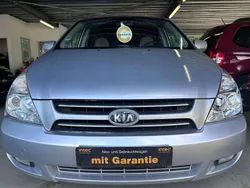 Diamantsilber met. Gebraucht 2007 Kia Carnival Basis Van / Kleinbus | 6.250 € (Teuer)
