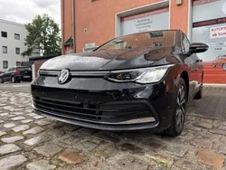 Schwarz Gebraucht 2021 VW Golf VIII Active Limousine | 17.999 € (Guter Preis)