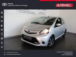 Silber Gebraucht 2014 Toyota Aygo Cool Kleinwagen | 6.790 € (Superpreis)
