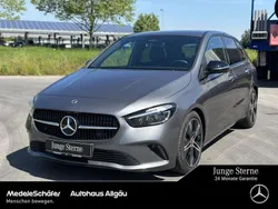 Grau Gebraucht 2024 Mercedes B250 Progressive Van / Kleinbus | 36.970 € (Guter Preis)