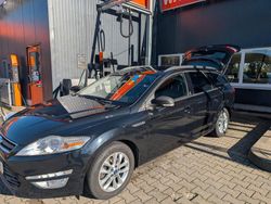 Schwarz Gebraucht 2012 Ford Mondeo Champions Edition Kombi | 3.900 € (Guter Preis)