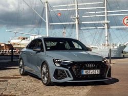 Grau Gebraucht 2024 Audi RS3 Premium Kleinwagen | 58.000 € (Guter Preis)