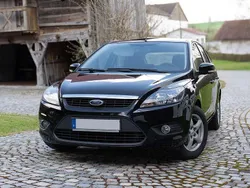 Schwarz Gebraucht 2011 Ford Focus Style Limousine | 3.800 € (Guter Preis)