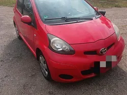 Rot Gebraucht 2009 Toyota Aygo Kleinwagen | 1.899 € (Fairer Preis)