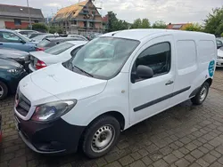 Weiß Gebraucht 2015 Mercedes Citan 109 Van / Kleinbus | 8.500 € (Fairer Preis)