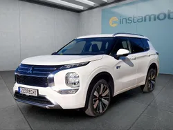 Weiß Neu 2025 Mitsubishi Outlander P-HEV Top SUV | 57.299 €