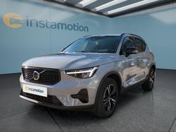 Grau Gebraucht 2023 Volvo XC40 Plus SUV | 33.799 € (Fairer Preis)
