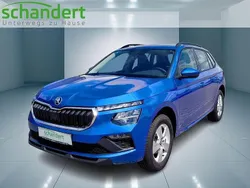 Raceblau metallic Neu 2025 Skoda Kamiq Essence SUV | 27.950 € (Teuer)