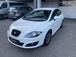 Weiß Gebraucht 2011 Seat Leon Copa Limousine | 3.900 € (Fairer Preis)