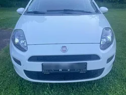 Weiß Gebraucht 2012 Fiat Punto Kleinwagen | 4.899 € (Etwas zu teuer)