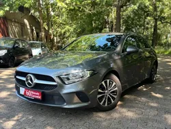 Grau Gebraucht 2022 Mercedes A180 Limousine | 23.999 € (Guter Preis)