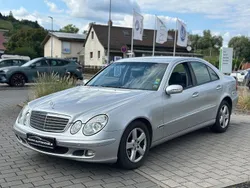 Silber Gebraucht 2005 Mercedes E200 Limousine | 2.350 € (Fairer Preis)