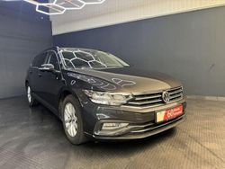 Grau Gebraucht 2020 VW Passat Business Kombi | 15.900 € (Fairer Preis)