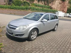 Silber Gebraucht 2009 Opel Astra Selection Kombi | 3.650 € (Etwas zu teuer)