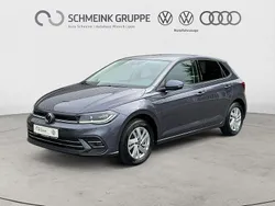 Rauchgrau metallic Gebraucht 2024 VW Polo Style Limousine | 22.880 € (Fairer Preis)