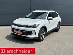 Oryxweiß perlmutteffekt Gebraucht 2024 VW Tiguan Life SUV | 44.750 € (Superpreis)
