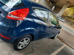 Blau Gebraucht 2009 Ford Fiesta Kleinwagen | 2.350 €
