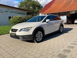 Weiß Gebraucht 2016 Seat Leon X-Perience Kombi | 15.999 € (Etwas zu teuer)