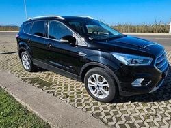 Schwarz Gebraucht 2017 Ford Kuga Titanium SUV | 13.600 € (Fairer Preis)
