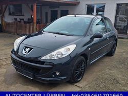 Grau Gebraucht 2010 Peugeot 206+ Basis Kleinwagen | 2.290 € (Fairer Preis)
