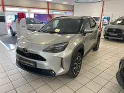 Silber Neu 2025 Toyota Yaris Cross SUV | 29.950 €