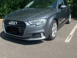 Grau Gebraucht 2019 Audi A3 Sportback Sport Limousine | 16.990 € (Guter Preis)