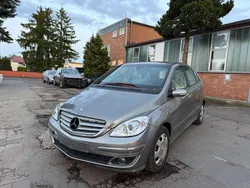 Gold Gebraucht 2007 Mercedes B200 Van / Kleinbus | 3.490 € (Superpreis)
