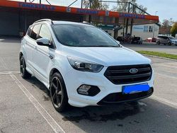 Weiß Gebraucht 2019 Ford Kuga ST-Line SUV | 15.249 € (Guter Preis)