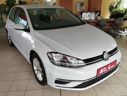 Silber Gebraucht 2017 VW Golf VII Comfortline Limousine | 14.900 € (Guter Preis)