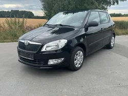 Schwarz Gebraucht 2014 Skoda Fabia Kleinwagen | 2.750 € (Superpreis)