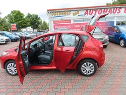 Rot Gebraucht 2009 Ford Fiesta Trend Kleinwagen | 2.990 € (Fairer Preis)