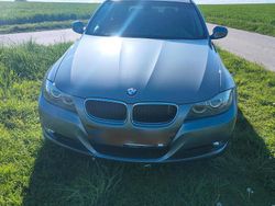 Grau Gebraucht 2008 BMW 318 Kombi | 3.800 € (Etwas zu teuer)