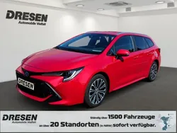 Rot Gebraucht 2022 Toyota Corolla Hybrid Team Kombi | 23.480 € (Superpreis)