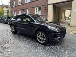 Schwarz Gebraucht 2015 Porsche Macan Turbo SUV | 24.650 € (Guter Preis)