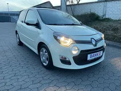 Gelb Gebraucht 2012 Renault Twingo Liberty Kleinwagen | 2.990 € (Fairer Preis)