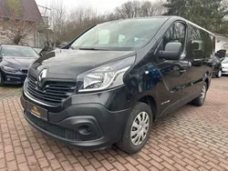 Schwarz Gebraucht 2015 Renault Trafic Expression Van | 12.990 € (Teuer)