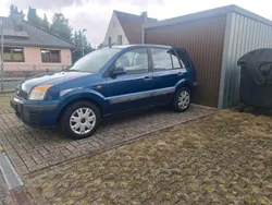 Blau Gebraucht 2008 Ford Fusion Kleinwagen | 2.250 €
