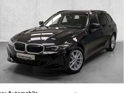 Schwarz Gebraucht 2024 BMW 318 Comfort Edition Kombi | 33.990 € (Fairer Preis)