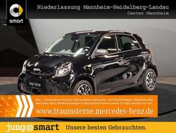 Schwarz Gebraucht 2021 Smart ForFour Electric Drive Limousine | 8.990 € (Fairer Preis)