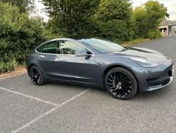 Grau Gebraucht 2019 Tesla Model 3 Standard Range Plus Limousine | 16.400 € (Teuer)