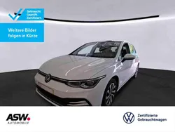 Pure white Gebraucht 2022 VW Golf VIII Active Limousine | 23.930 € (Fairer Preis)