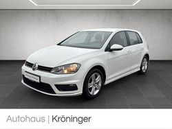 Weiß Gebraucht 2016 VW Golf VII R-line Limousine | 13.490 € (Fairer Preis)