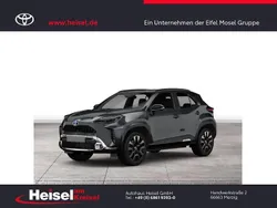 Grau Neu 2025 Toyota Yaris Cross SUV | 29.960 € (Fairer Preis)