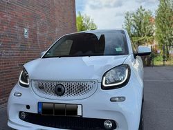 Weiß Gebraucht 2016 Smart ForTwo Coupé Brabus Cabrio | 16.000 € (Fairer Preis)