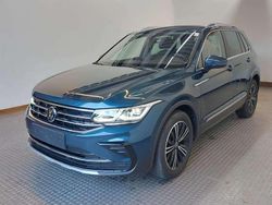 Nightshade blue metallic Gebraucht 2023 VW Tiguan Elegance SUV | 32.900 € (Fairer Preis)
