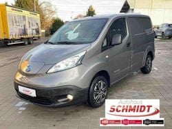 Gun metallic (metallic) Gebraucht 2015 Nissan e-NV200 Comfort Van / Kleinbus | 7.500 € (Teuer)