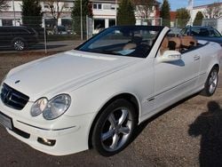 Weiß Gebraucht 2007 Mercedes CLK200 Avantgarde Cabrio | 10.995 € (Teuer)