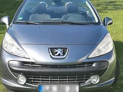 Grau Gebraucht 2009 Peugeot 207 CC Cabrio | 2.199 € (Fairer Preis)
