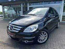 Kosmosschwarz metalliclack Gebraucht 2011 Mercedes B160 Van / Kleinbus | 6.990 € (Etwas zu teuer)